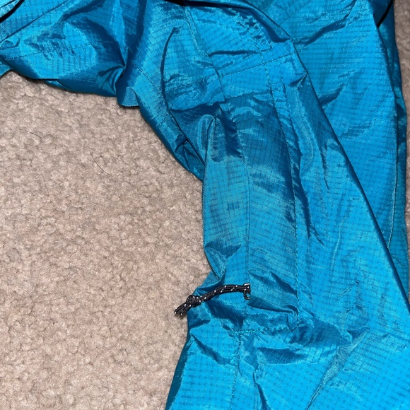 Patagonia Women's Teal Rain Jacket - Picture 3 of 5